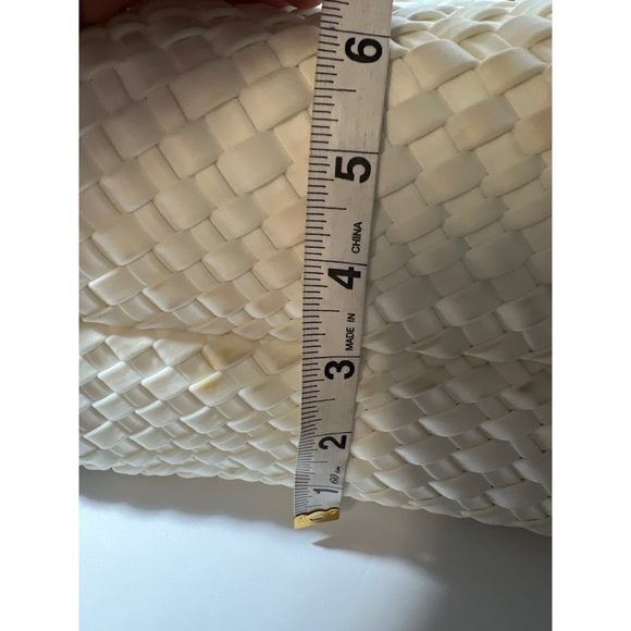 Ah.dorned Elegant Cream Woven Tote Bag - Picture 12 of 14